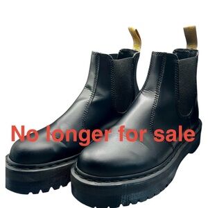 Dr. Martens Vegan 2976 Quad Chelsea Boots | Black Platform | W11/M10
